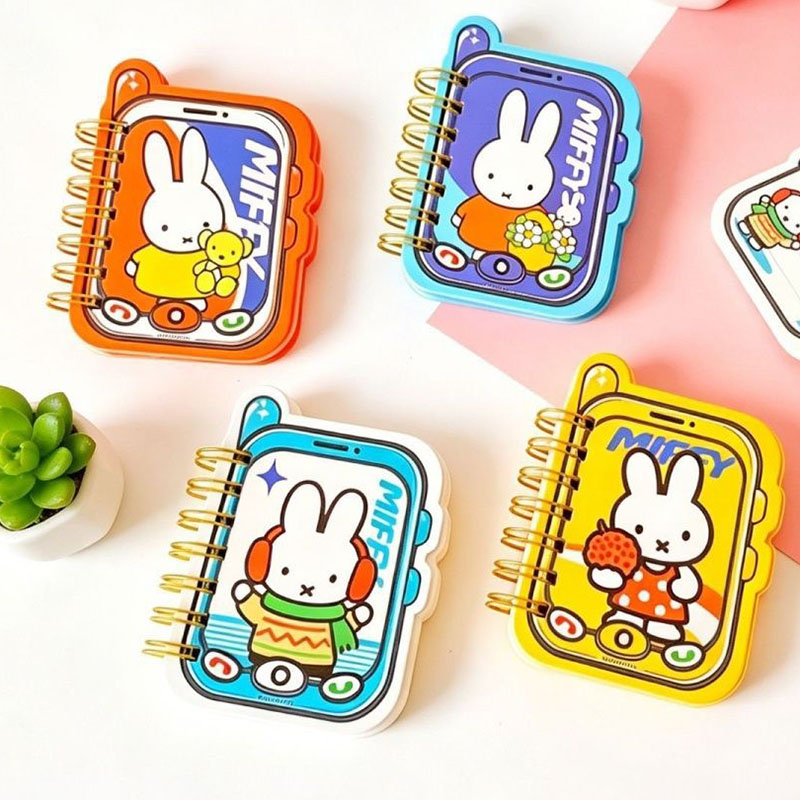 Anime Cosplay Coloring Pages - Caderno Fofo Miffy em Formato de