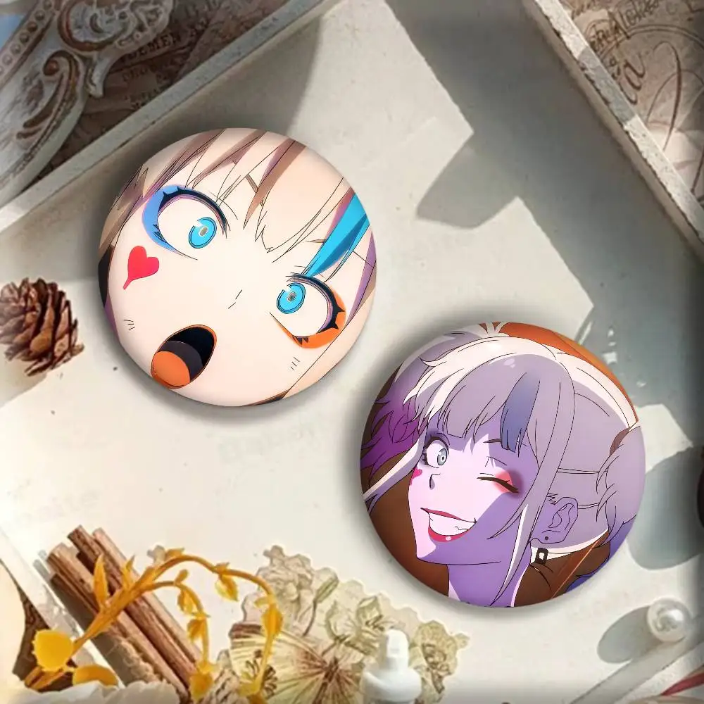 Broche Redondo de Anime e Dese - Anime Harley Quinn Cosplay avaliação e preço